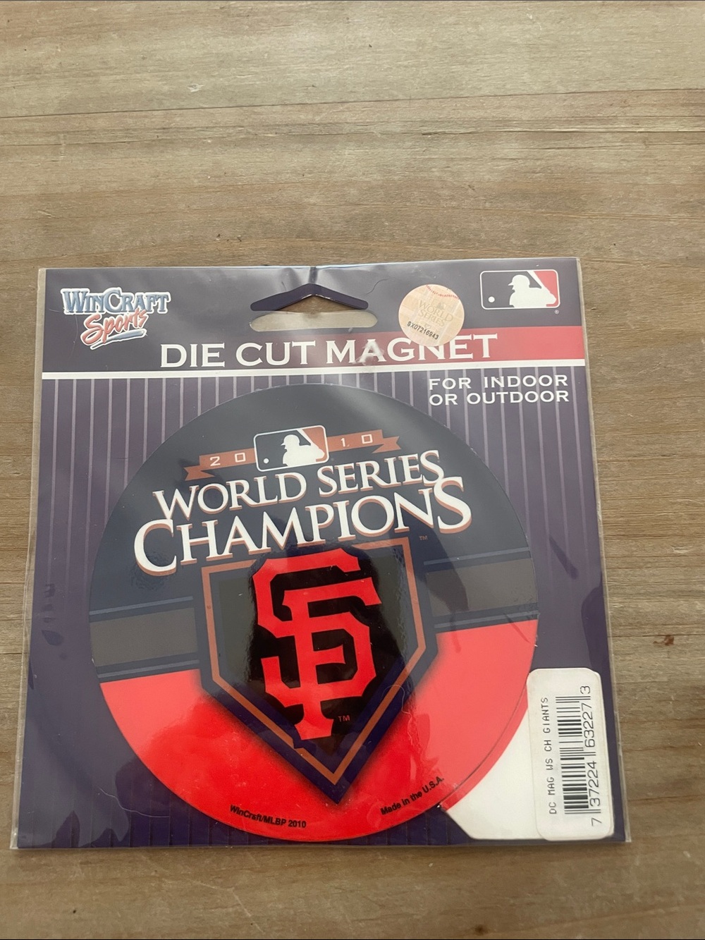 San Francisco Giants World Series Champions Die Cut Magnet - Red & Black
